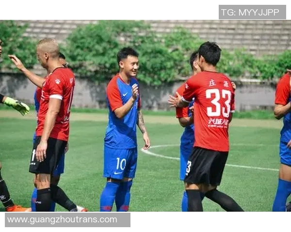 广州足球队与重庆足球队耐力对决赛后分析与总结
